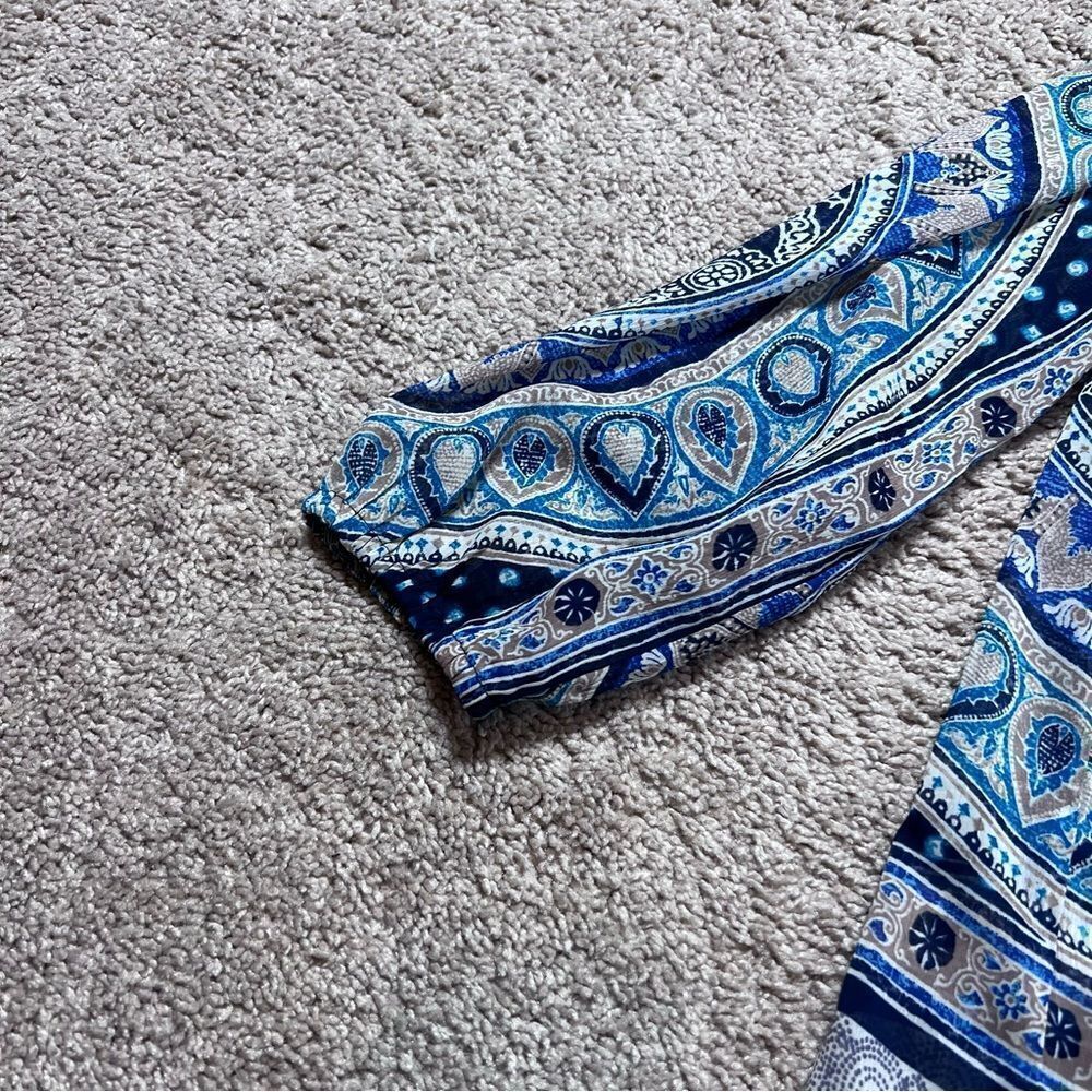 Lucky Brand Tunic Top Blouse Semi-Sheer Paisley Button Up Size M - Picture 4 of 8